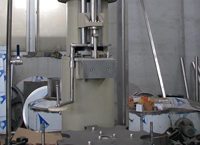 Auto wine corking machine